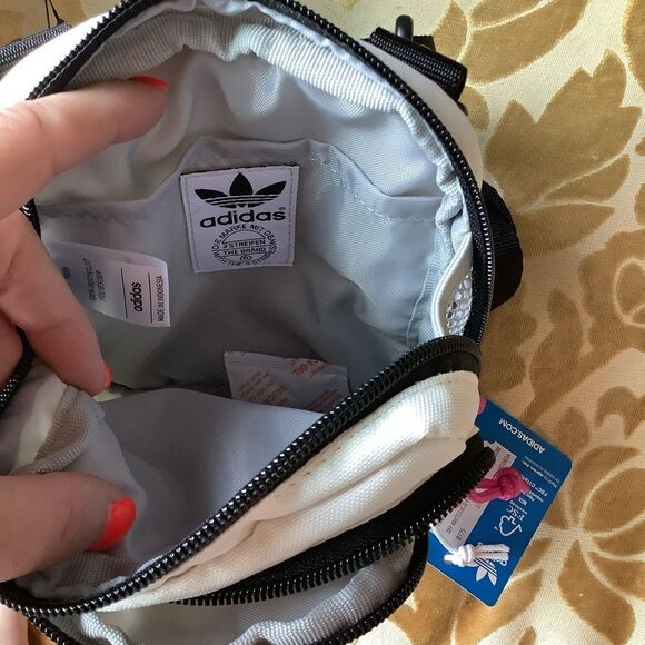 NWT ❤️ Adidas Utility Crossbody 🌈🦄🏳️🌈 - Picture 11 of 11
